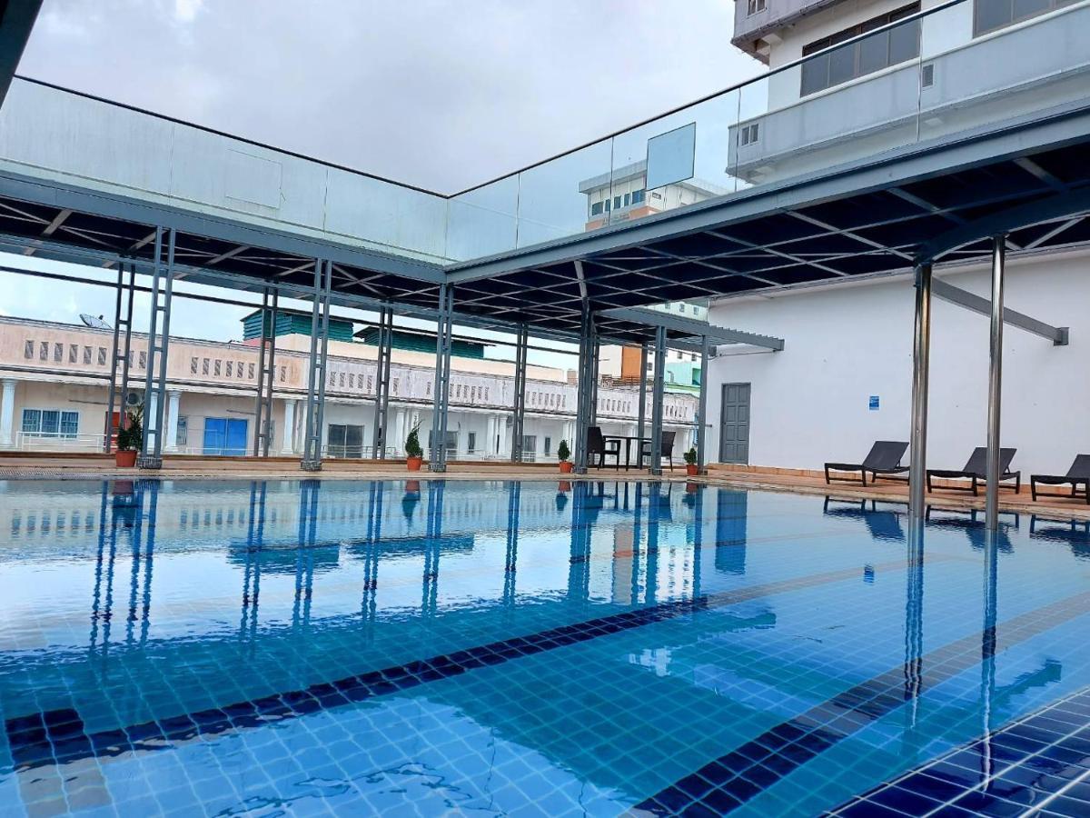 M Hotel Danok Szadau Kültér fotó