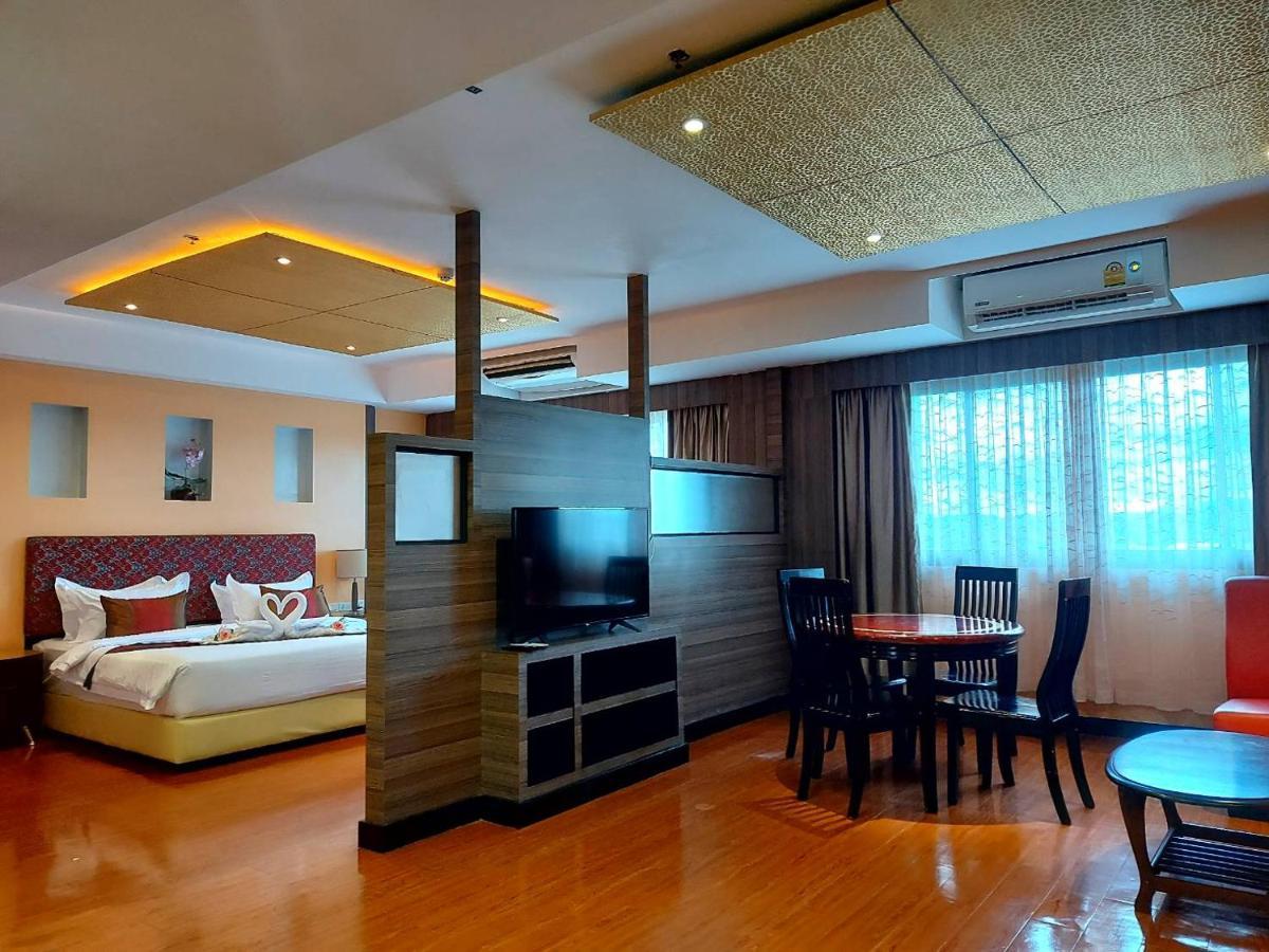 M Hotel Danok Szadau Kültér fotó