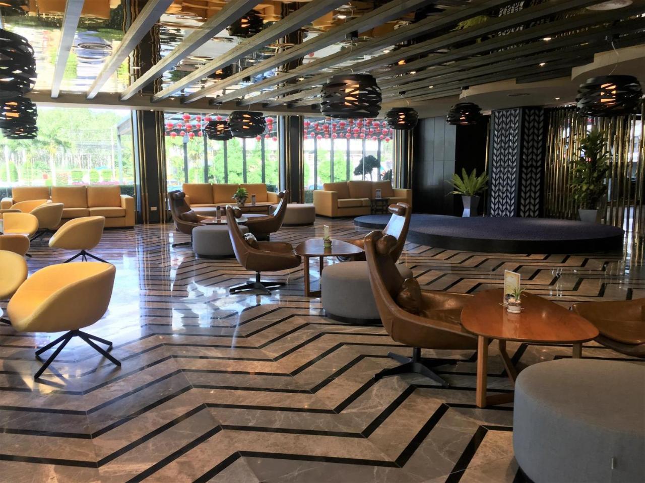 M Hotel Danok Szadau Kültér fotó