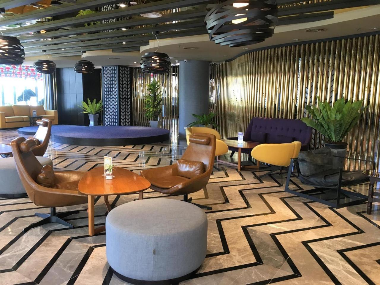 M Hotel Danok Szadau Kültér fotó