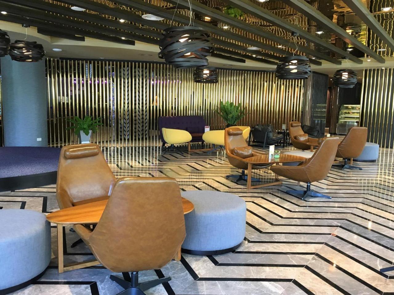 M Hotel Danok Szadau Kültér fotó